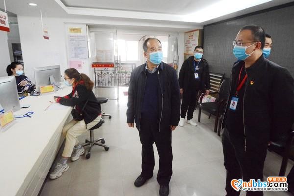 区人大常委会调研新冠肺炎疫情防控和经济社会发展工作情况-6.jpg