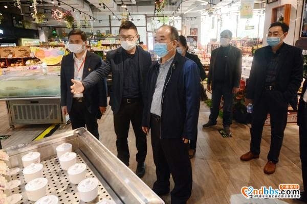 区人大常委会调研新冠肺炎疫情防控和经济社会发展工作情况-17.jpg