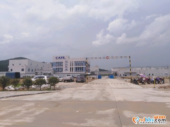 给大家看一下宁德时代新能源屏南分公司长什么样，这家工厂由宁德-1.jpg