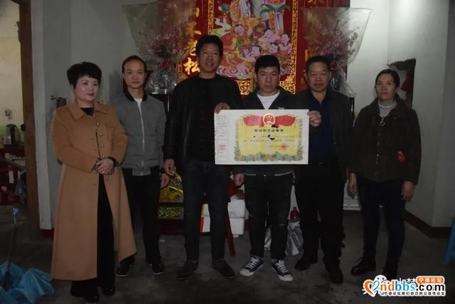 大梦视频 | 一张“漂泊”的革命烈士证明书，机缘巧合物归后人-4.jpg