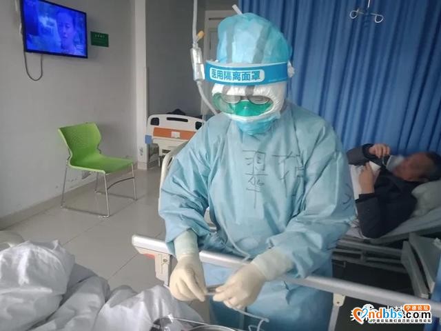 英雄归来！援鄂医疗队第二批队员明日返蕉-5.jpg