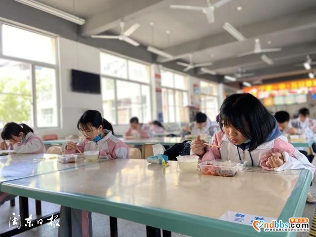 春暖花开！宁德近1.6万高三学子重返校园-8.jpg