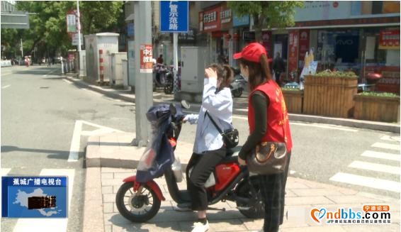 助力创城，小小“红马甲”在行动！城市因你们而美-8.jpg