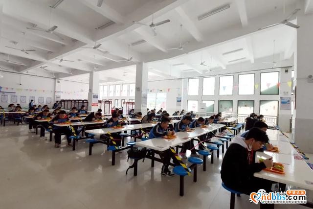 高三开学后宁德五中做的怎样？带你探访学校食堂……-3.jpg