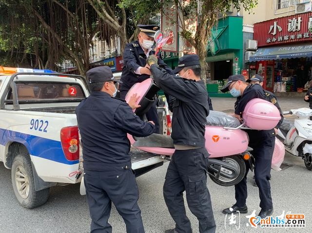 宁德新闻红黑榜?丨这些车辆违停、路面破损、占道经营等不文明现象曝光了……-5.jpg