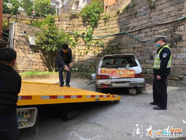 宁德新闻红黑榜?丨这些车辆违停、路面破损、占道经营等不文明现象曝光了……-4.jpg