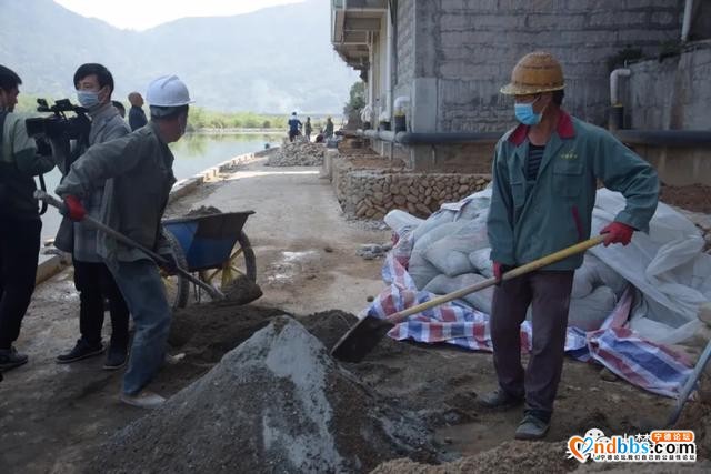外表大整容！鹅卵石步道，房屋外立面改造忙的很……-1.jpg