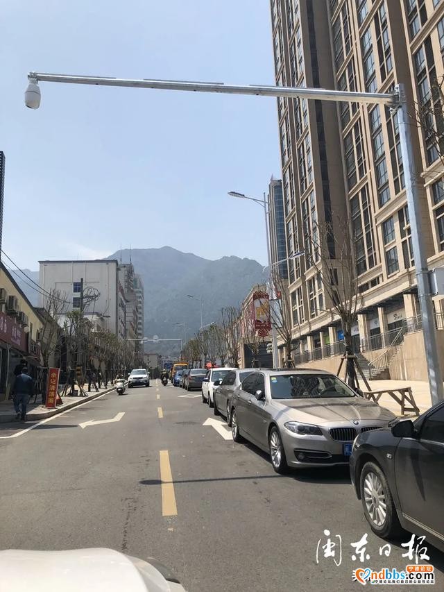 这些车辆违停、路面破损、占道经营等不文明现象曝光了……-7.jpg