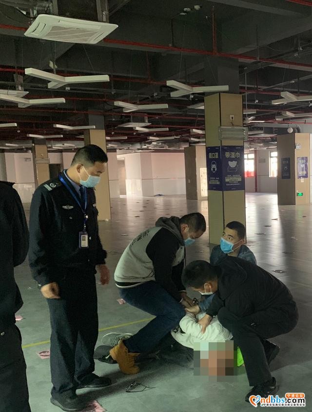东侨公安分局12小时迅速破获一起持刀抢劫案-2.jpg
