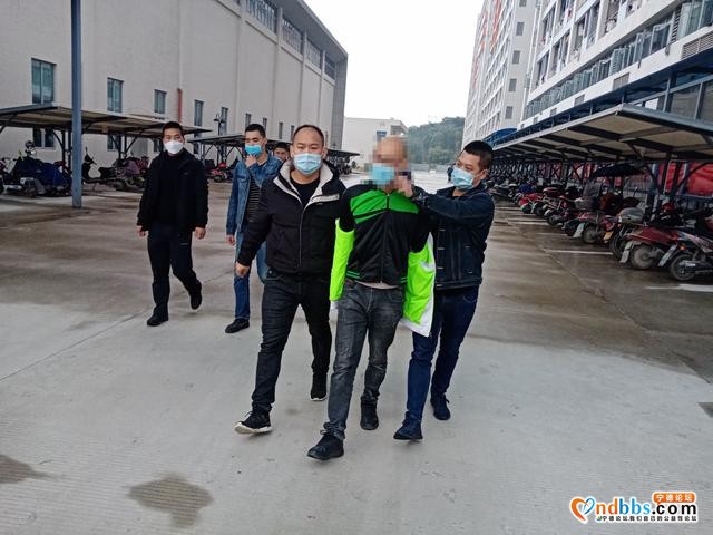 东侨公安分局12小时迅速破获一起持刀抢劫案-1.jpg