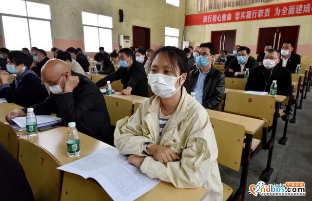 区委政协工作会议召开：广泛凝聚正能量 画出最大同心圆-5.jpg