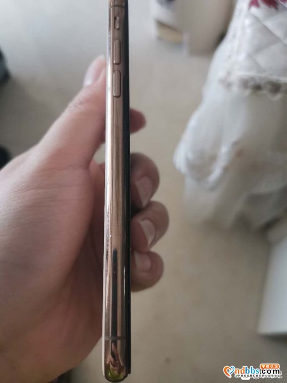 出一个日版iPhonexs，有锁，金色512g，电池91，-5.jpg