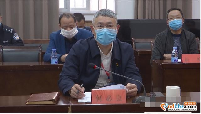 群众利益无小事，何必良在区政府“零距离”听民意解民忧-2.jpg