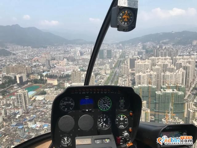 宁德援鄂医务人员乘直升机逛蕉城赏美景-12.jpg
