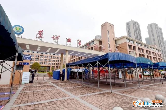 初三要开学啦！区领导调研了这些学校的开学复课准备工作-4.jpg