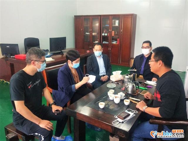 宁德侨务部门赴口罩生产企业调研 推动海外防疫物资捐赠-1.jpg