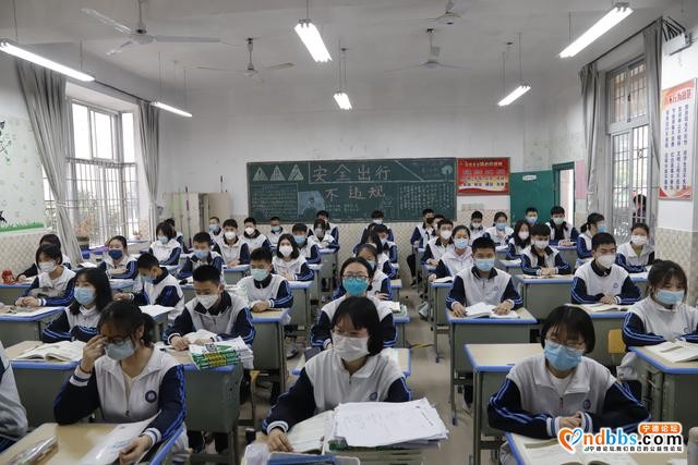 东侨中学初三学子今日开学了！-2.jpg