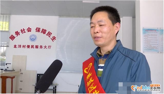 区供销社驻乡联村支援服务队为农户送去暖心大礼-8.jpg