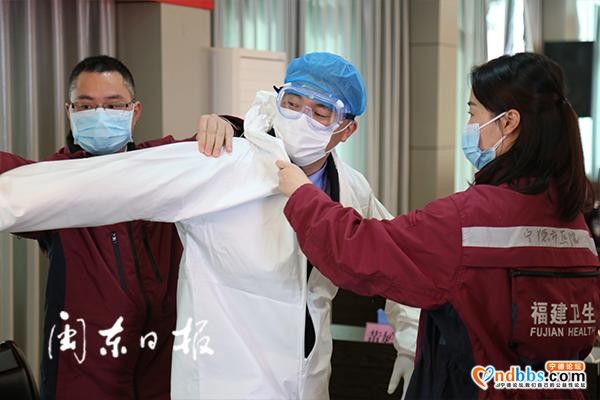 宁德市援鄂医护人员向青年民警分享“战疫”故事-3.jpg