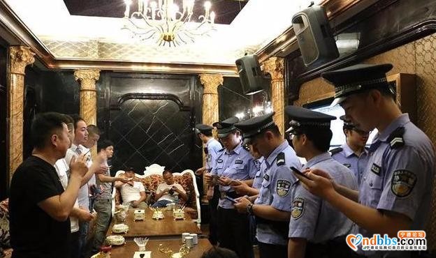 福建东侨环东方伟业广场商圈巡防队以服务践行新使命-7.jpg