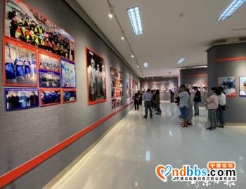 宁德市总工会举办“援鄂一线职工劳动风采图片展”系列活动-4.jpg