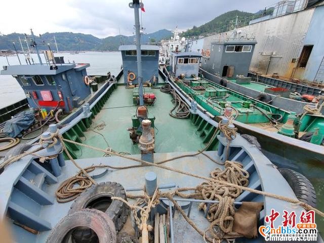 福建宁德海警1天查获6起涉嫌成品油走私案-1.jpg