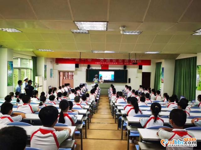 “一盔一带”安全守护，宁德交警在行动-10.jpg