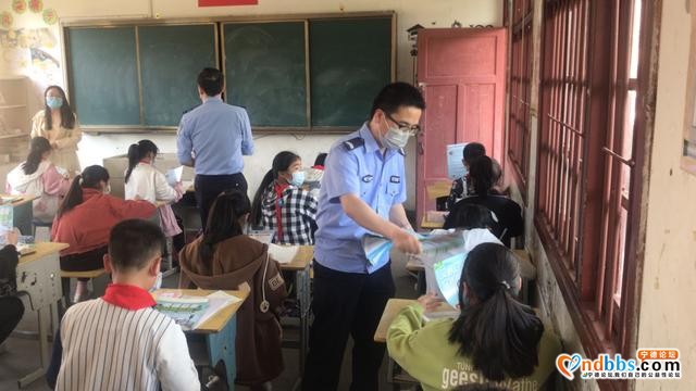 “一盔一带”安全守护，宁德交警在行动-19.jpg