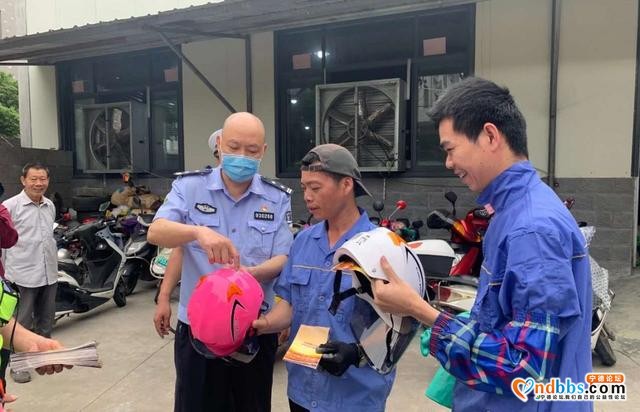 “一盔一带”安全守护，宁德交警在行动-27.jpg