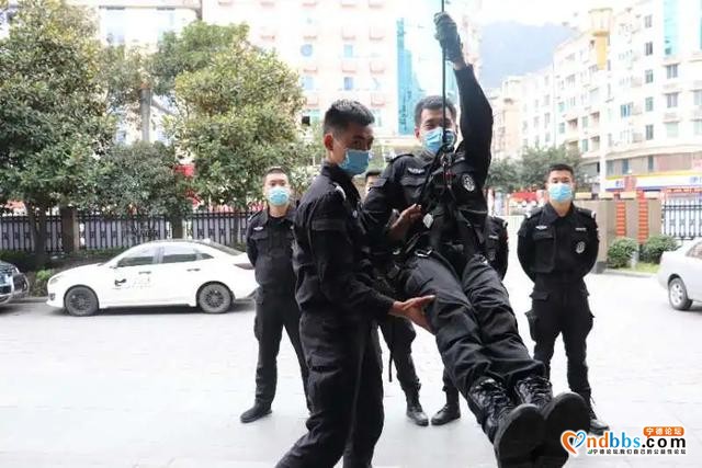 「蕉城警察故事」赵章强：铁心砺志磨利剑 骁勇善战保平安-4.jpg