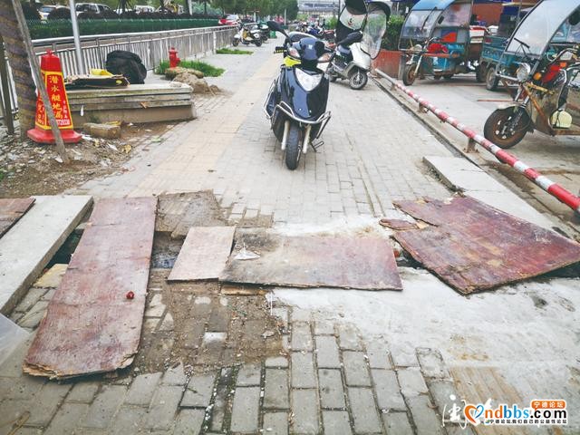 黑榜 | 宁德市区学院路农贸市场：垃圾堆积，公共设施废损-5.jpg