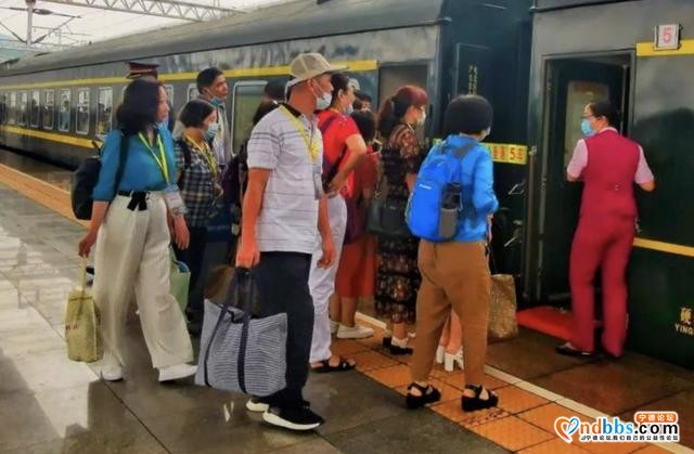 途经福州！宁德火车站首趟旅游专列今开行-1.jpg
