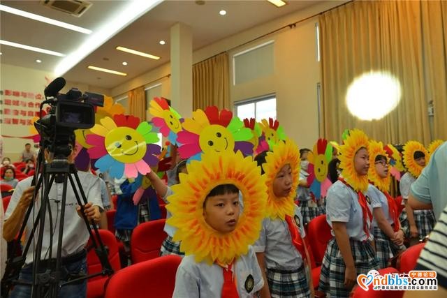 “致敬抗疫群英，争当先锋少年”——记福安实小龙江校区庆“六?一”直播式主题队日暨颁奖典礼（五）-8.jpg