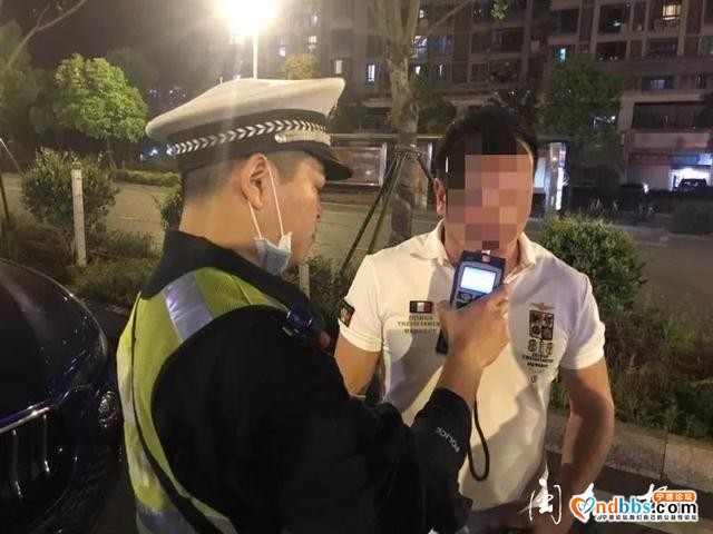 宁德市一男子酒驾玛莎拉蒂上路，被查后发现更大问题……-4.jpg