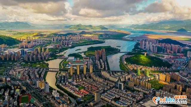 东侨整治违建顽疾 打造靓丽城区-2.jpg