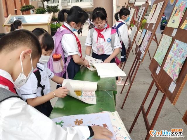 宁德市华侨小学：“英”为有你，show出精彩——科艺节系列活动之英语秀-44.jpg