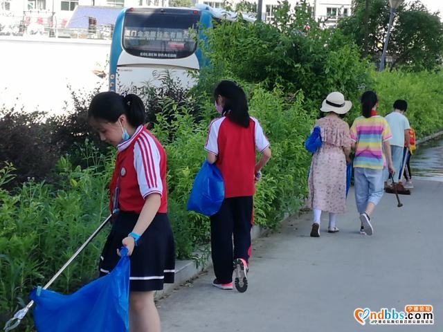 宁德市蕉城区飞鸾中心小学：雷锋精神代代传，携手共抗疫情，长大做先锋--飞鸾中心小学学雷锋活动-5.jpg