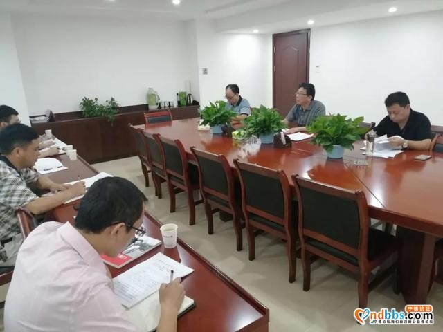 宁德市公路事业发展中心委员会召开理论学习中心组第十一次集中学习会-1.jpg