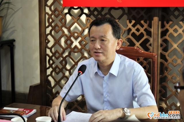 福建省、市侨联传达学习全国两会精神 凝聚侨心侨力-2.jpg