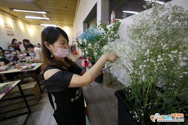 蕉城：解锁就业新技能，get插花技能成就花艺梦想-9.jpg