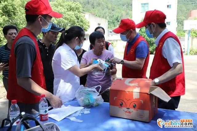 宁德市医院党委与市委市直机关工委党支部联合开展“结对共建助力乡村振兴”党建共建活动-3.jpg