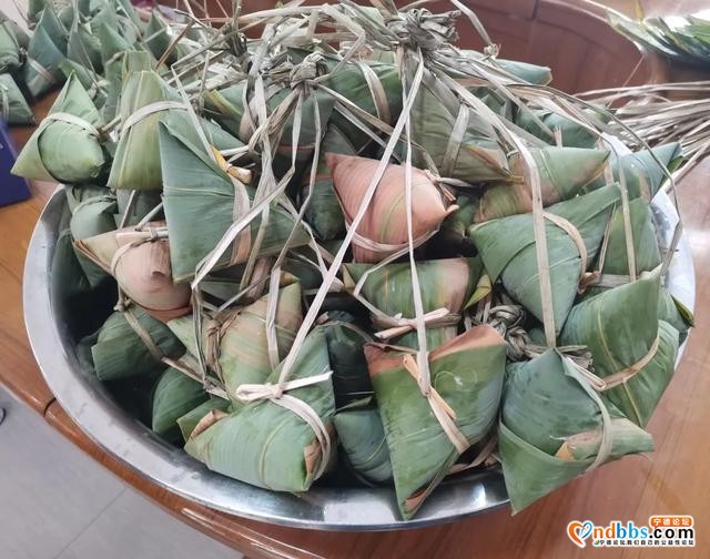 “一只青粽，一缕浓情”| 蕉城区委组织部赴下宅园社区参加“端午·我们的节日-8.jpg