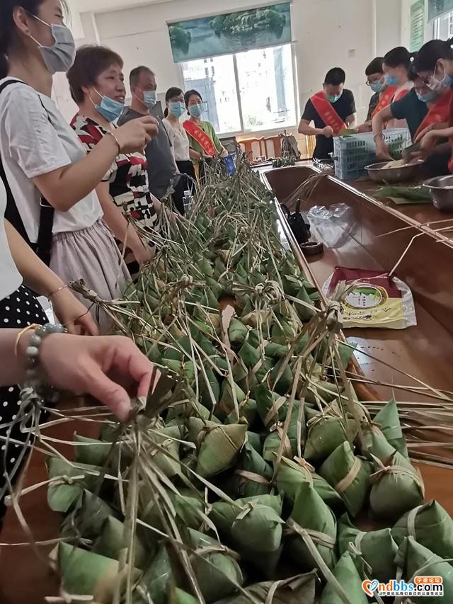 “一只青粽，一缕浓情”| 蕉城区委组织部赴下宅园社区参加“端午·我们的节日-7.jpg
