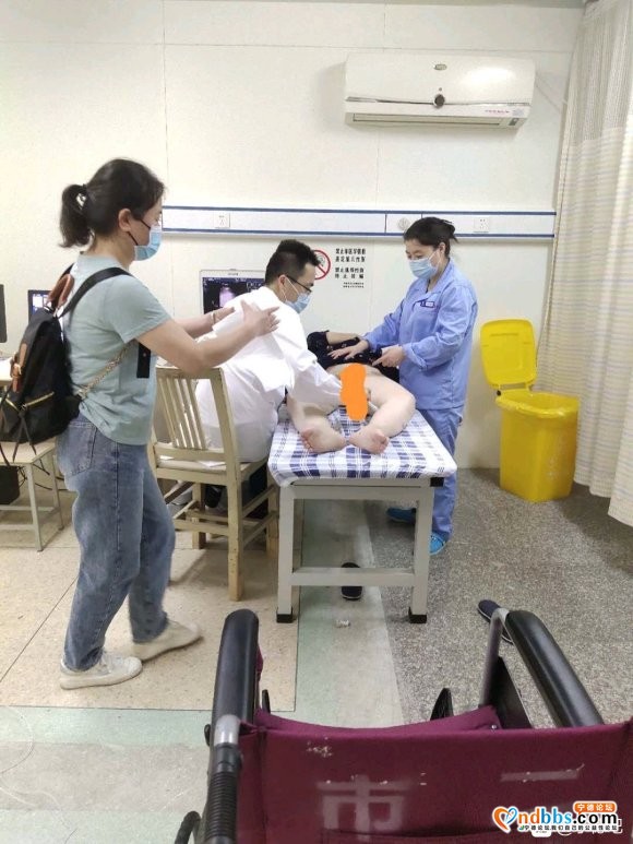 福州市二医院领导此文恰是又作**又立牌坊 今年5月18日去福-1.jpg