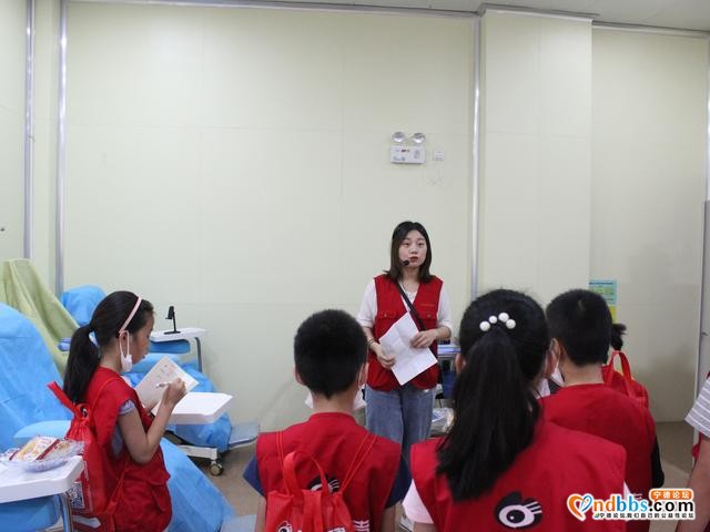 宁德：新浪“三好”小记者团参观宁德市中心血站-1.jpg