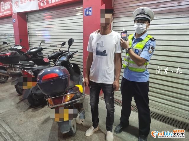 蕉城：男子骑摩托车酒驾，蕉城交警：查-1.jpg
