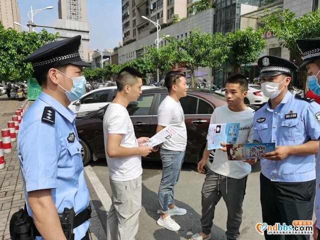 宁德：东侨警方积极开展烟花爆竹禁限放宣传-3.jpg