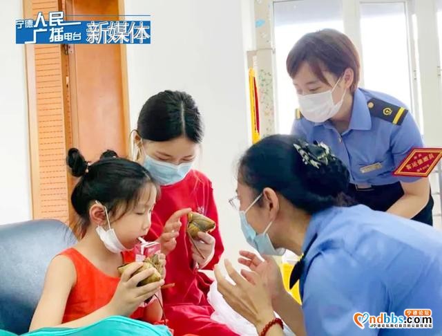 宁德：端午节，姐姐误上动车，被落下的妹妹在站台上大哭-4.jpg