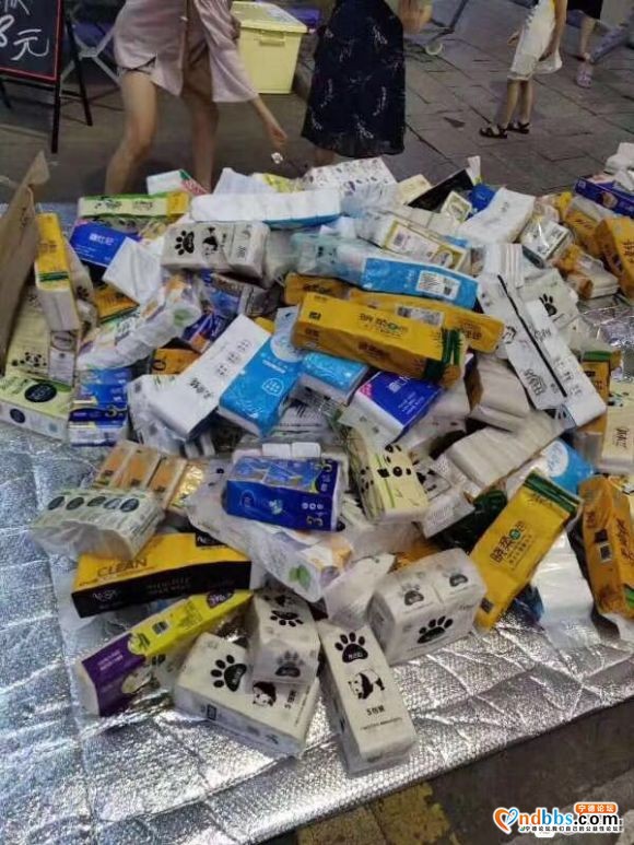 ｛揭秘3至4元一提纸巾货源，摆地摊8元一提15元2提纸巾来源-5.jpg