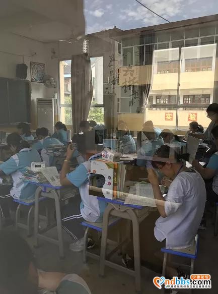 到位了！宁德市第十二中学全校安装空调-13.jpg